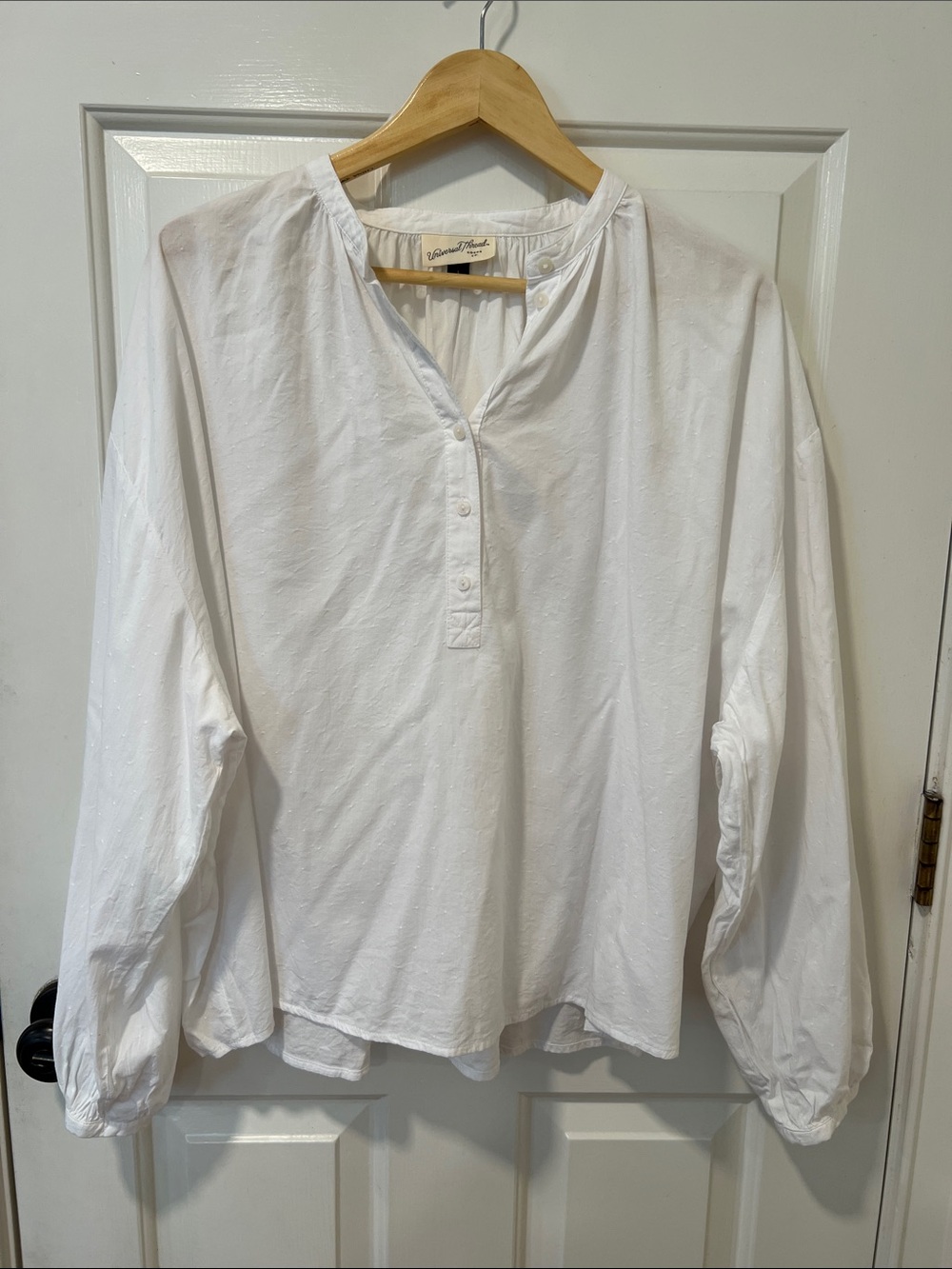 Universal Thread White Button-Front Peasant Bohemian Country Blouse